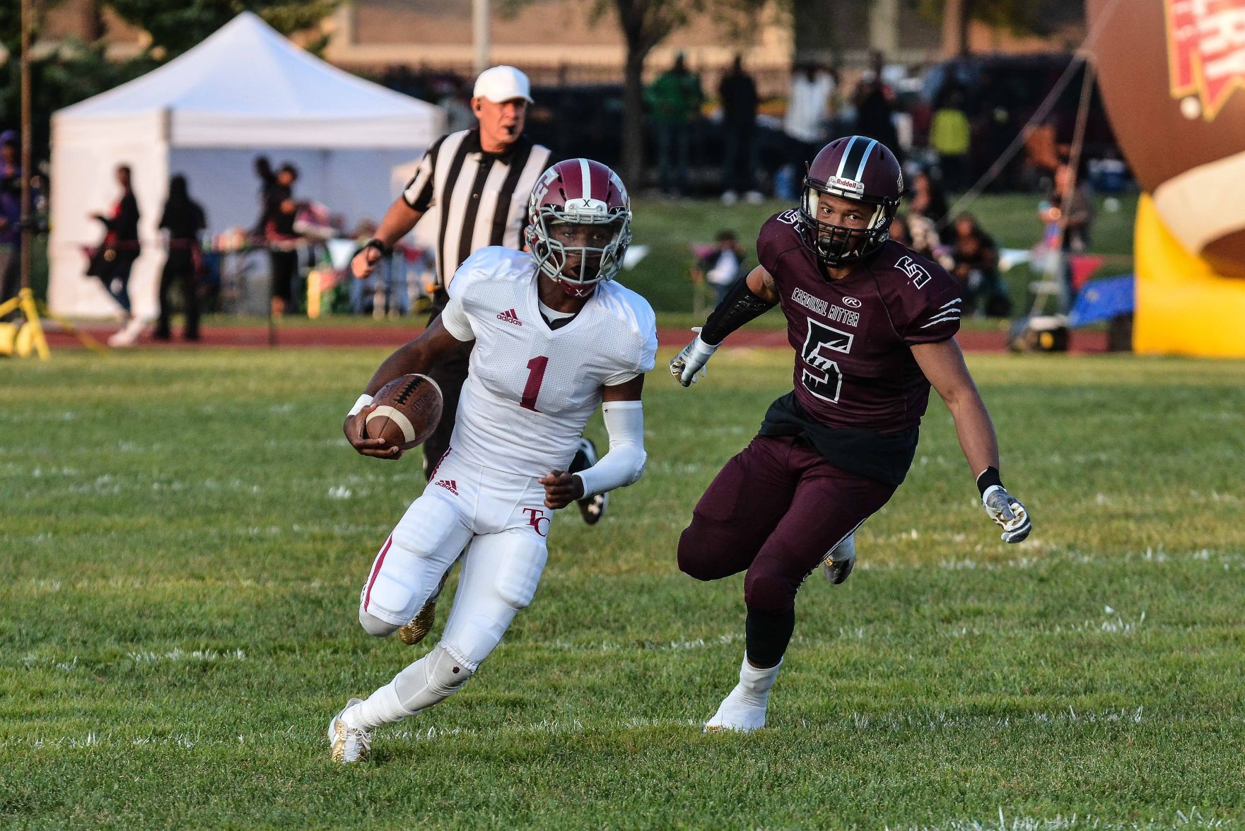 No. 16. Donnell Sharp, Cardinal Ritter, LB